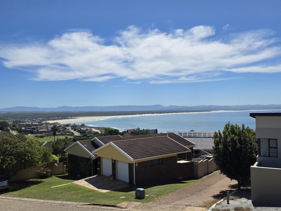 3 Bedroom Property for Sale in Wavecrest Eastern Cape
